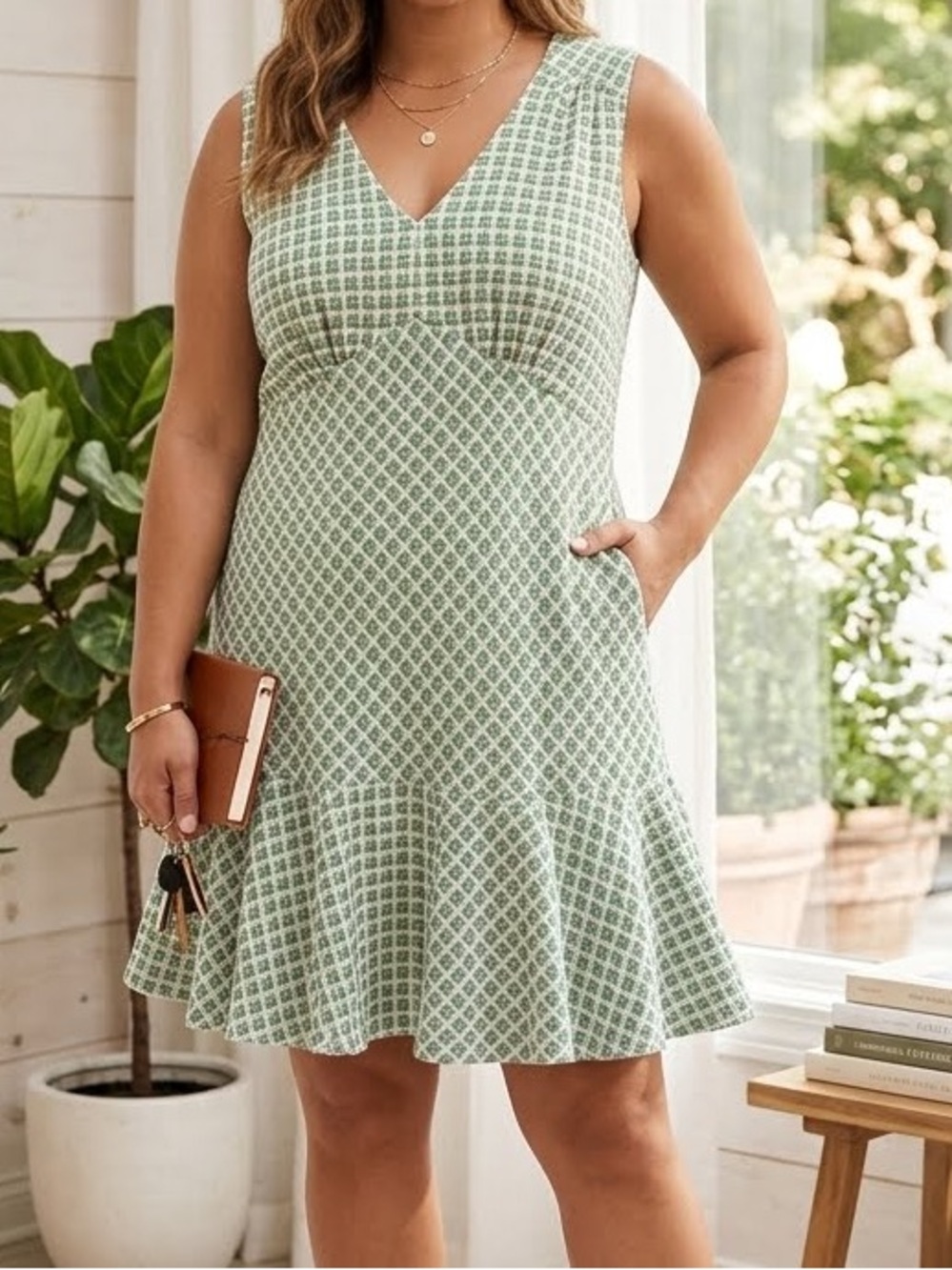 Taylor Dress Green White Tweed Sparkle Lined Sleeveless Ruffled V-Neck zipper 16